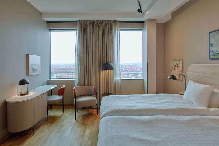 Room 29 of 40