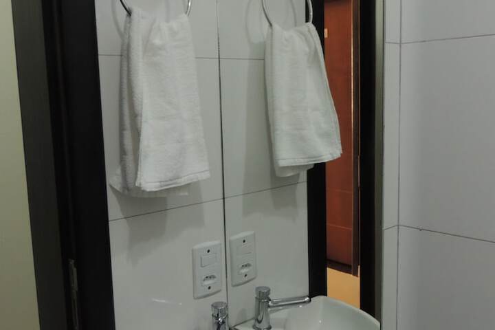 Room 33 of 53
