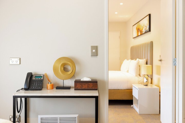 Room 12 of 32