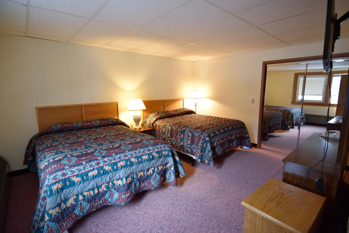 Room 6 of 14