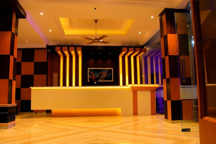 Hotel Interior 4 of 116