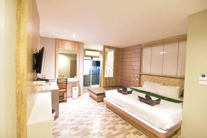 Room 43 of 92