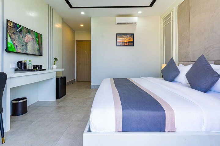 Room 12 of 57