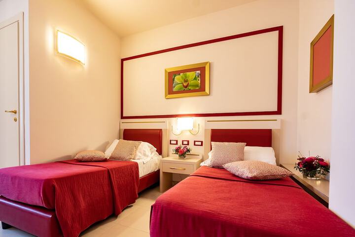 Room 15 of 49