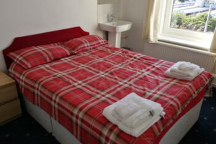 Room 15 of 76