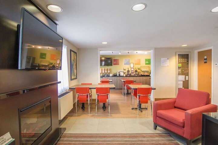 Hotel Interior 3 of 36