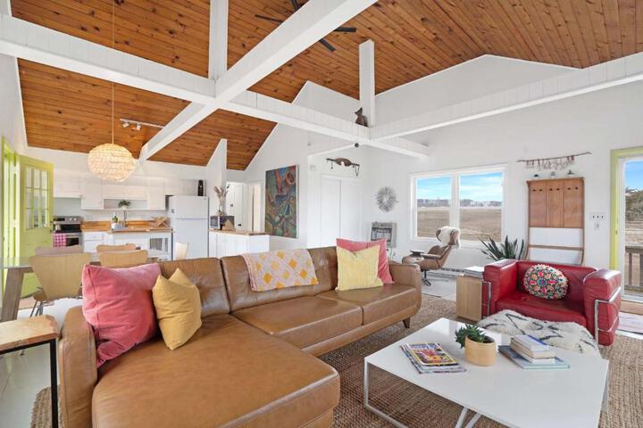 Artist-designed Beach House