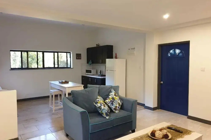 Room 5 of 14