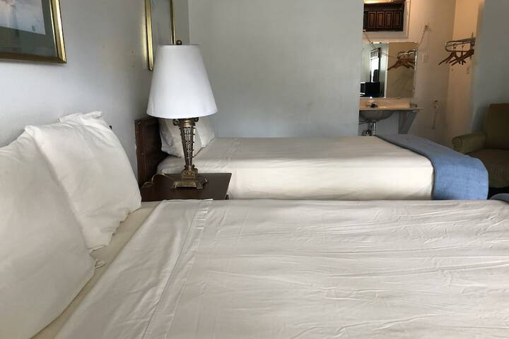 Room 11 of 22