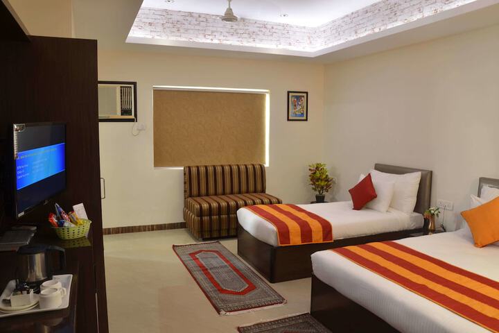 Room 7 of 54