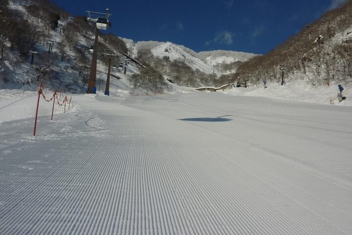 Snow and ski sports
