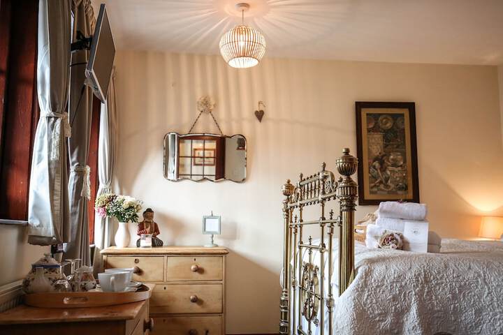 Room 26 of 61
