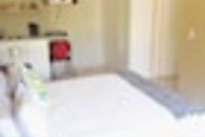 Room 62 of 171