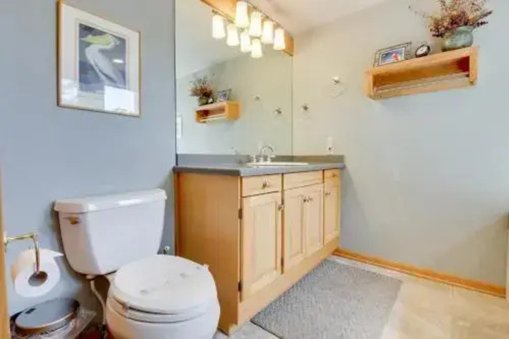 Room 9 of 22