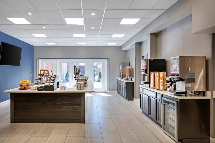 Breakfast area