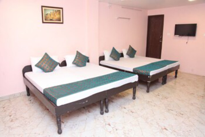 Room 12 of 12