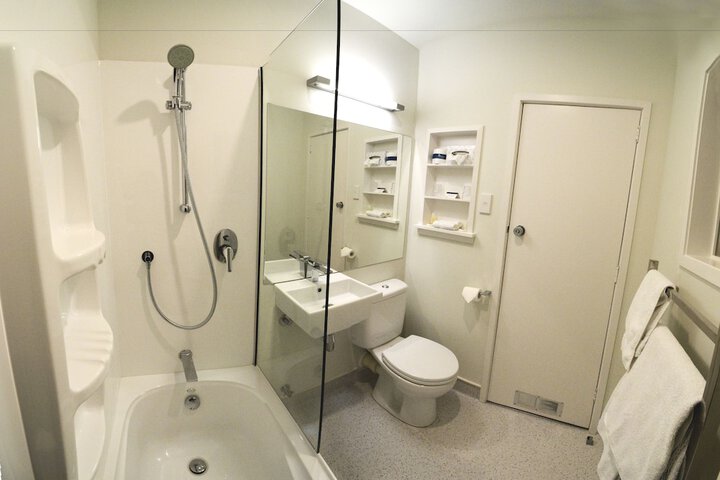 Clean Restrooms