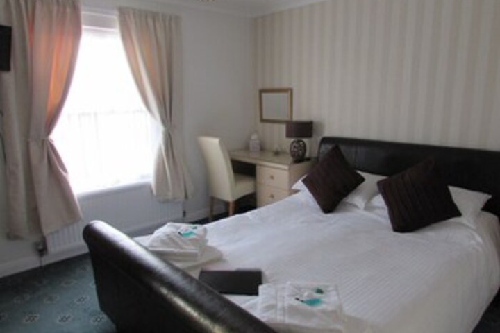 Room 44 of 77