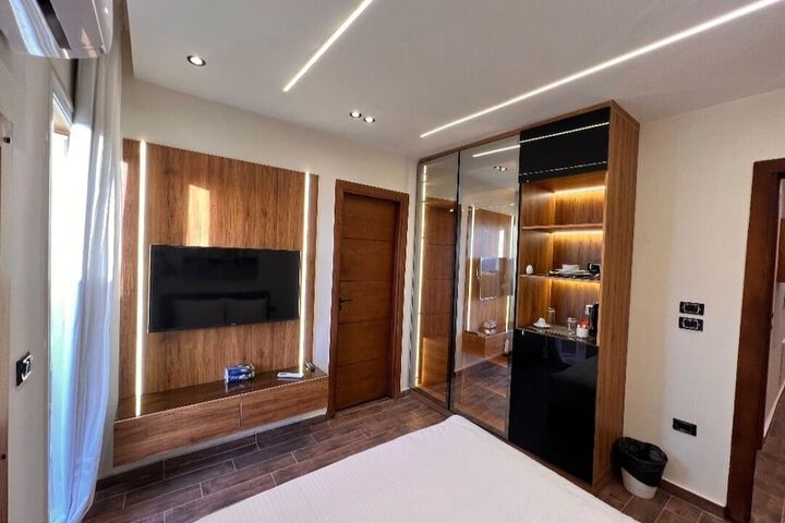 Room 49 of 101
