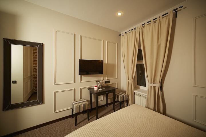 Room 15 of 78