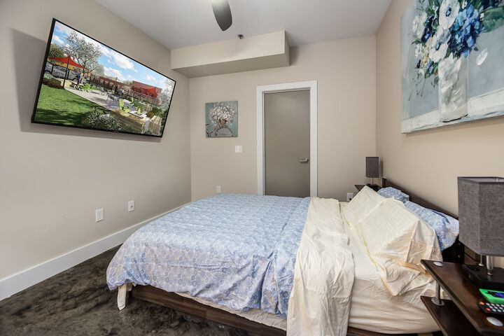 Room 18 of 87