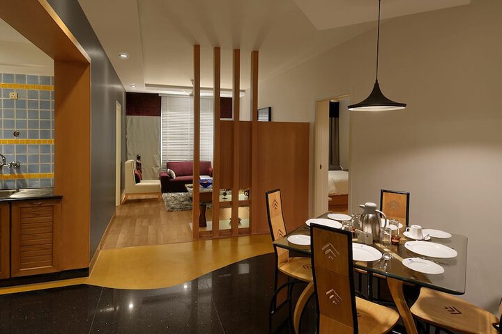 Room 7 of 20