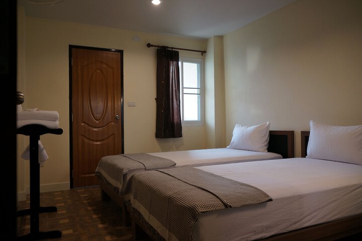 Room 19 of 115