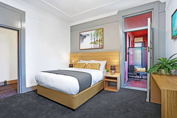 Room 19 of 40