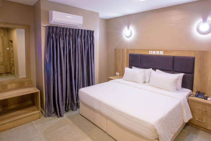Room 2 of 19