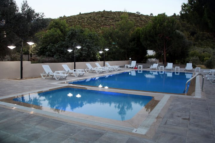 Pool 59 of 79