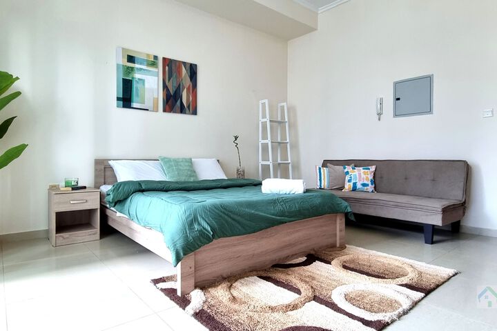 Room 5 of 24