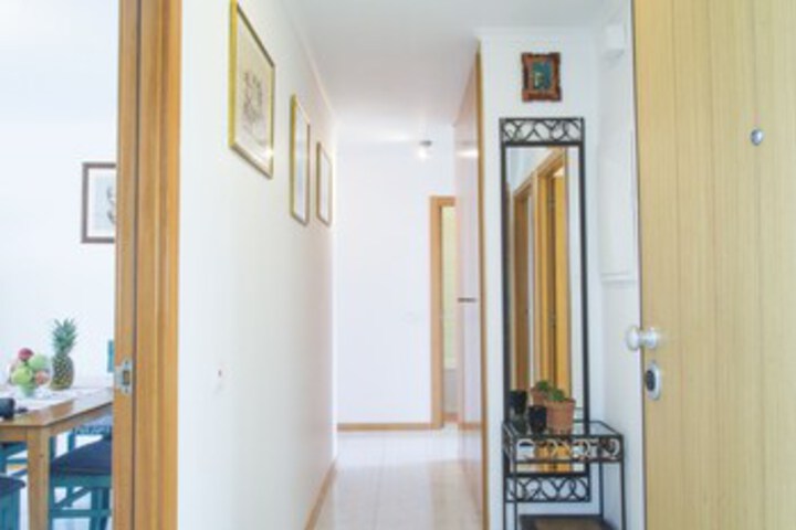 Room 5 of 20