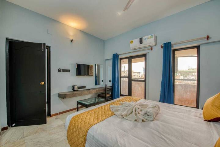 Room 8 of 47