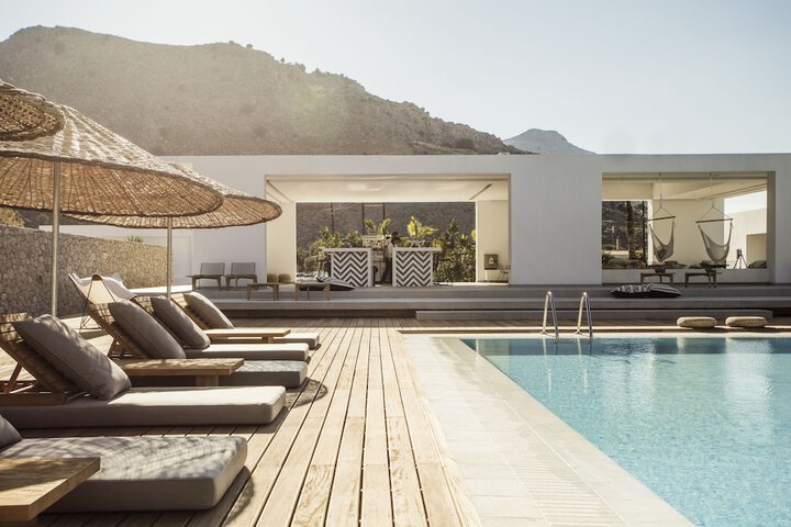 Pool 36 of 76