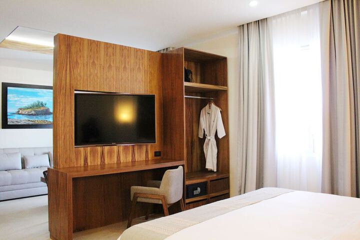 Room 34 of 67