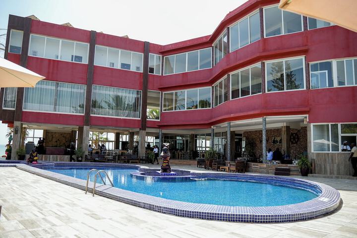 Hotel 87 of 103