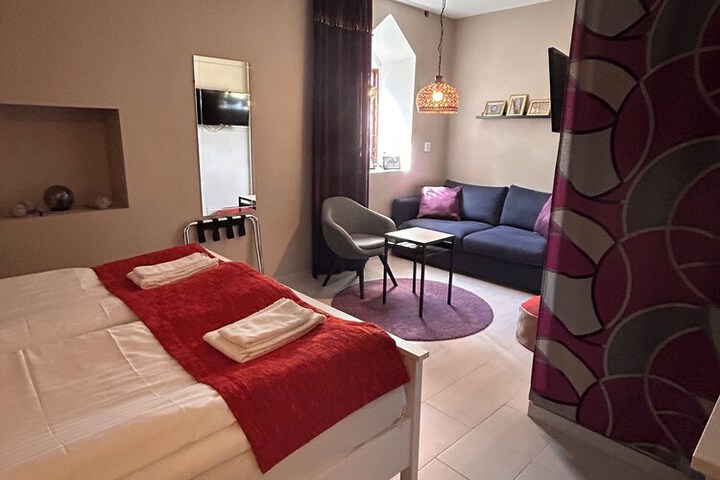 Room 15 of 52