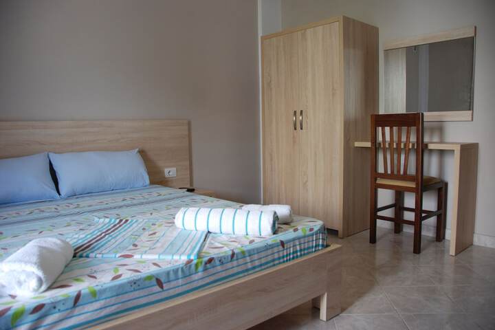 Room 30 of 152