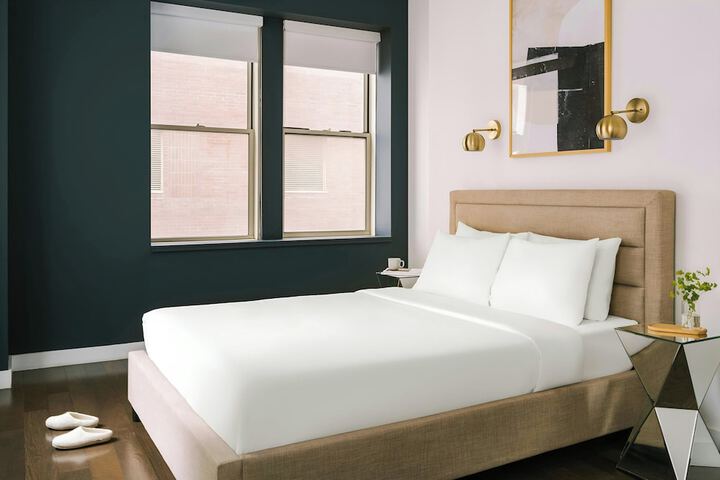Room 4 of 51