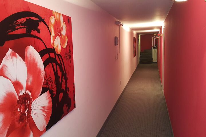 Ballroom/Hall 24 of 33