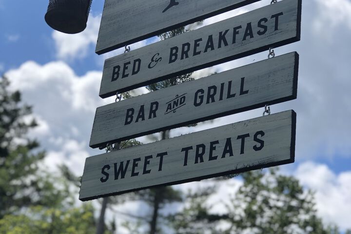 Rowells Inn