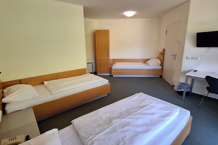 Room 21 of 84
