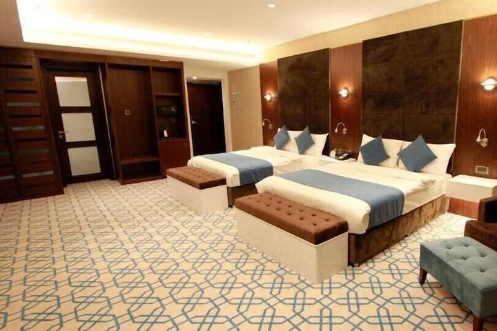 Room 15 of 50