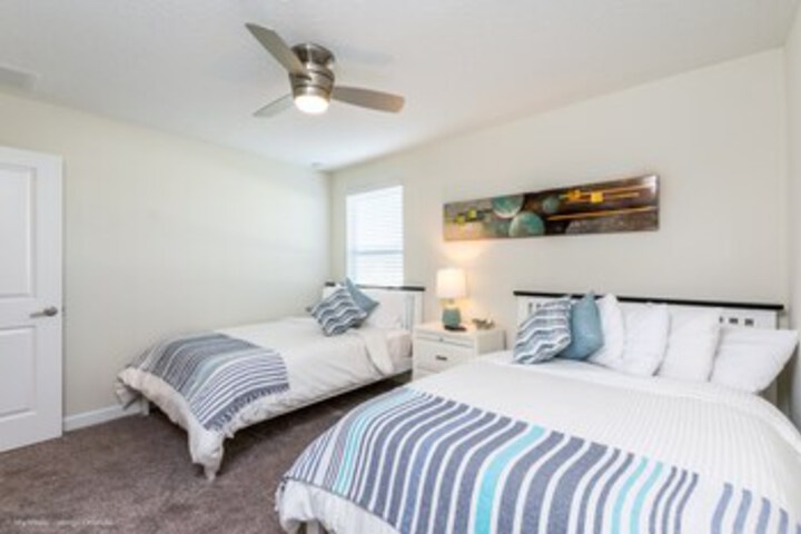 Room 52 of 56