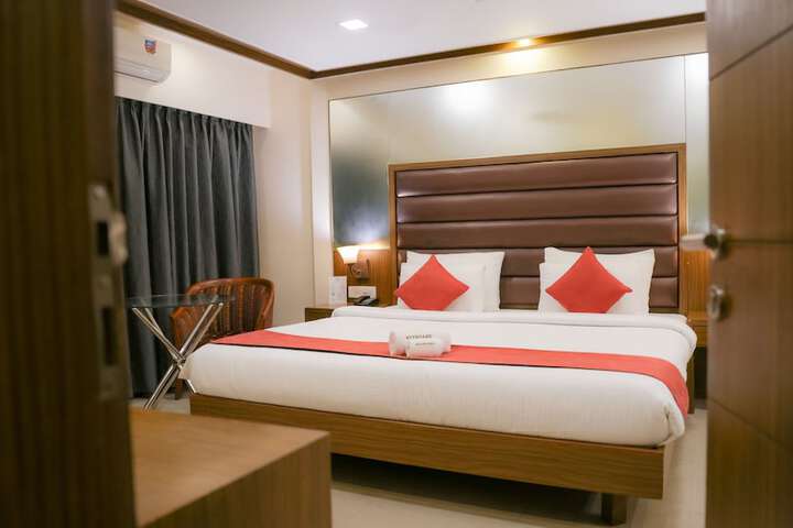Room 42 of 114