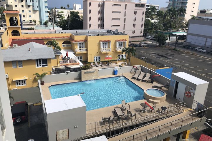 Pools & Facilities
