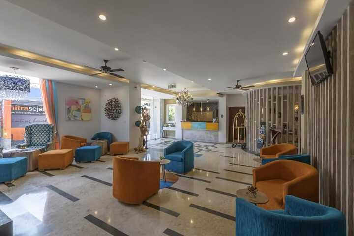 Hotel Interior 2 of 31