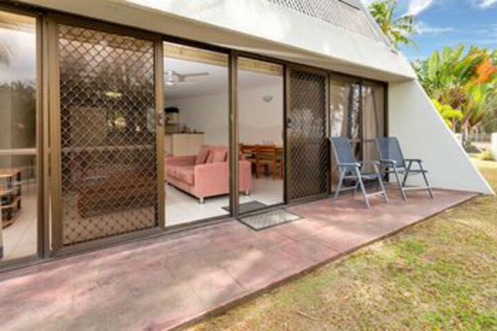 Terrace/Patio 12 of 12