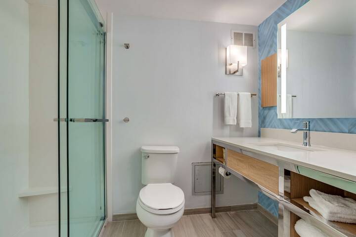 Bathroom shower