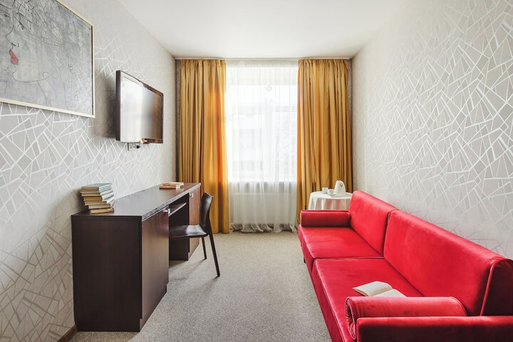 Room 70 of 113